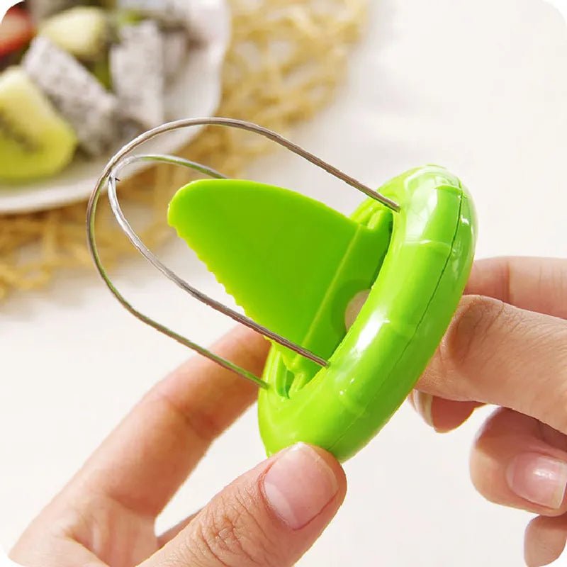 KiwiSlice Pro: Kiwi Cutting Kitchen Tool - Oba Buy