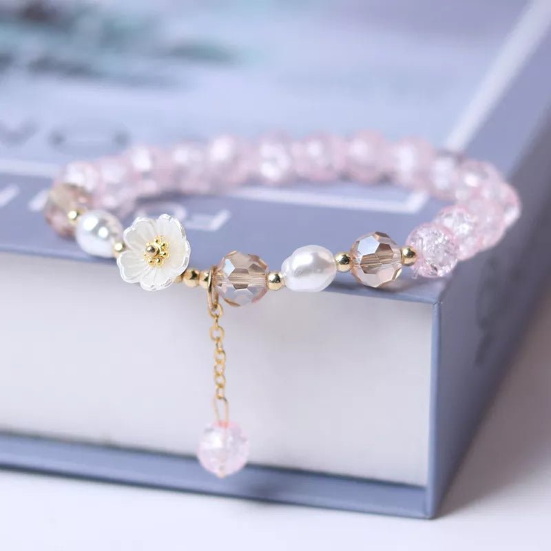 PearlBloom Charm Bracelet: Fashionable Friendship Jewel - Oba Buy