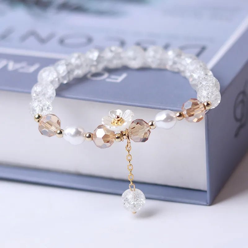 PearlBloom Charm Bracelet: Fashionable Friendship Jewel - Oba Buy