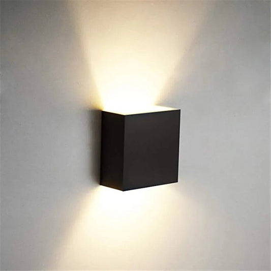 SquareGlow Bedside Light: Aluminium LED Elegance - Oba Buy