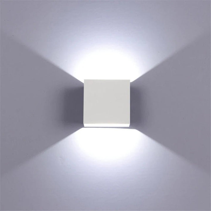 SquareGlow Bedside Light: Aluminium LED Elegance - Oba Buy